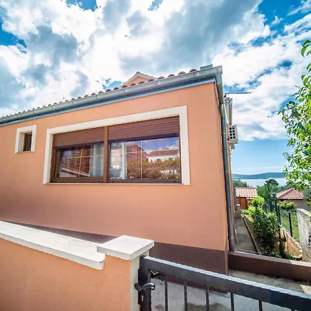 Apartment Renata *